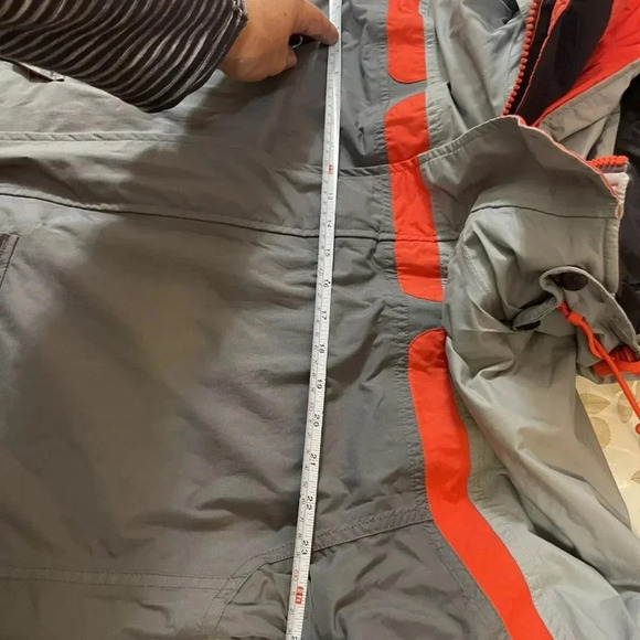 Nike ACG Waterproof Ski Snowboard Storm-fit  Gray Hoodie Jacket Size M Fit L/XL - Picture 12 of 15